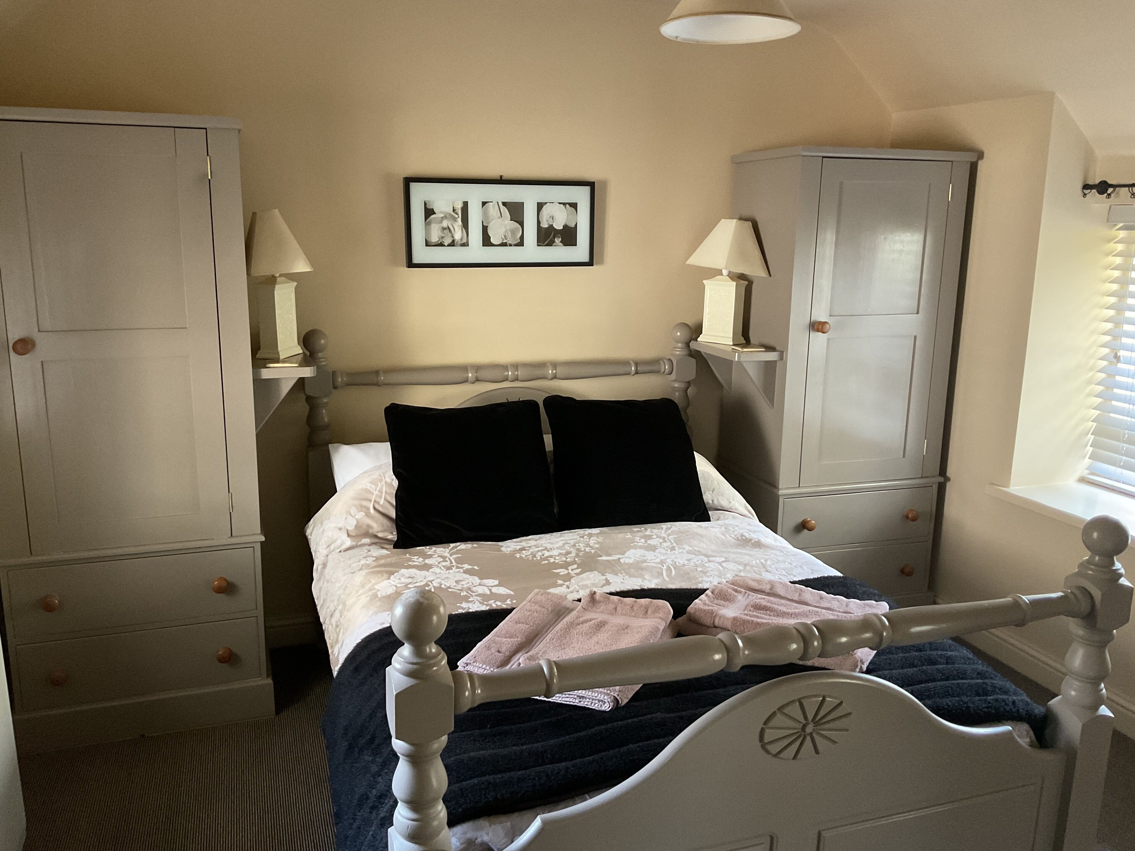 Cottage | 1 bedroom, individually decorated, individually furnished, free WiFi