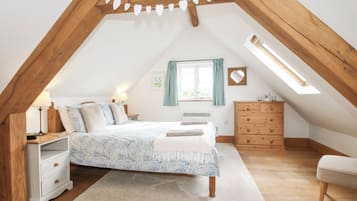 1 habitación, decoración personalizada y muebles diferentes