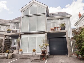 Cottage | Front of property - The Gallery (Tenby)