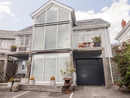 Cottage | Front of property