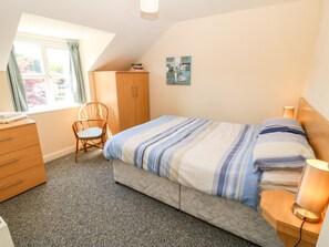 2 عدّة غرف نوم وبديكورات فريدة لكل غرفة وطراز فريد لكل وحدة