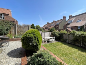 Cottage | Outdoor dining