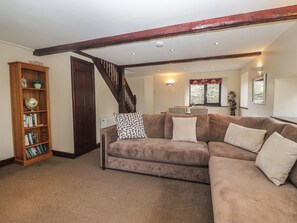 Cottage | Living area - Woodside Barn (Ulverston)