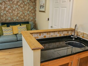 Cottage | Interior - Apartment 6 (Whitby)