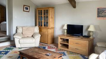 Cottage | Living area