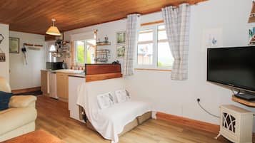 Cottage | Living area