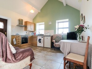 Cottage | Interior - The Cow Byre (Saltburn-by-the-Sea)