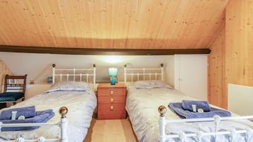 Cottage | Interior