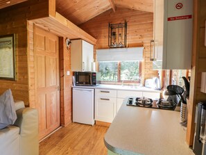 Cottage | Interior - The Log Cabin (Oban)
