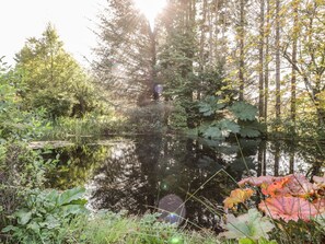 Cottage | Property grounds - The Log Cabin (Oban)