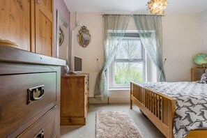 Cottage | 1 bedroom, individually decorated, individually furnished, free WiFi