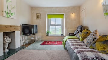 Cottage | Living room | TV