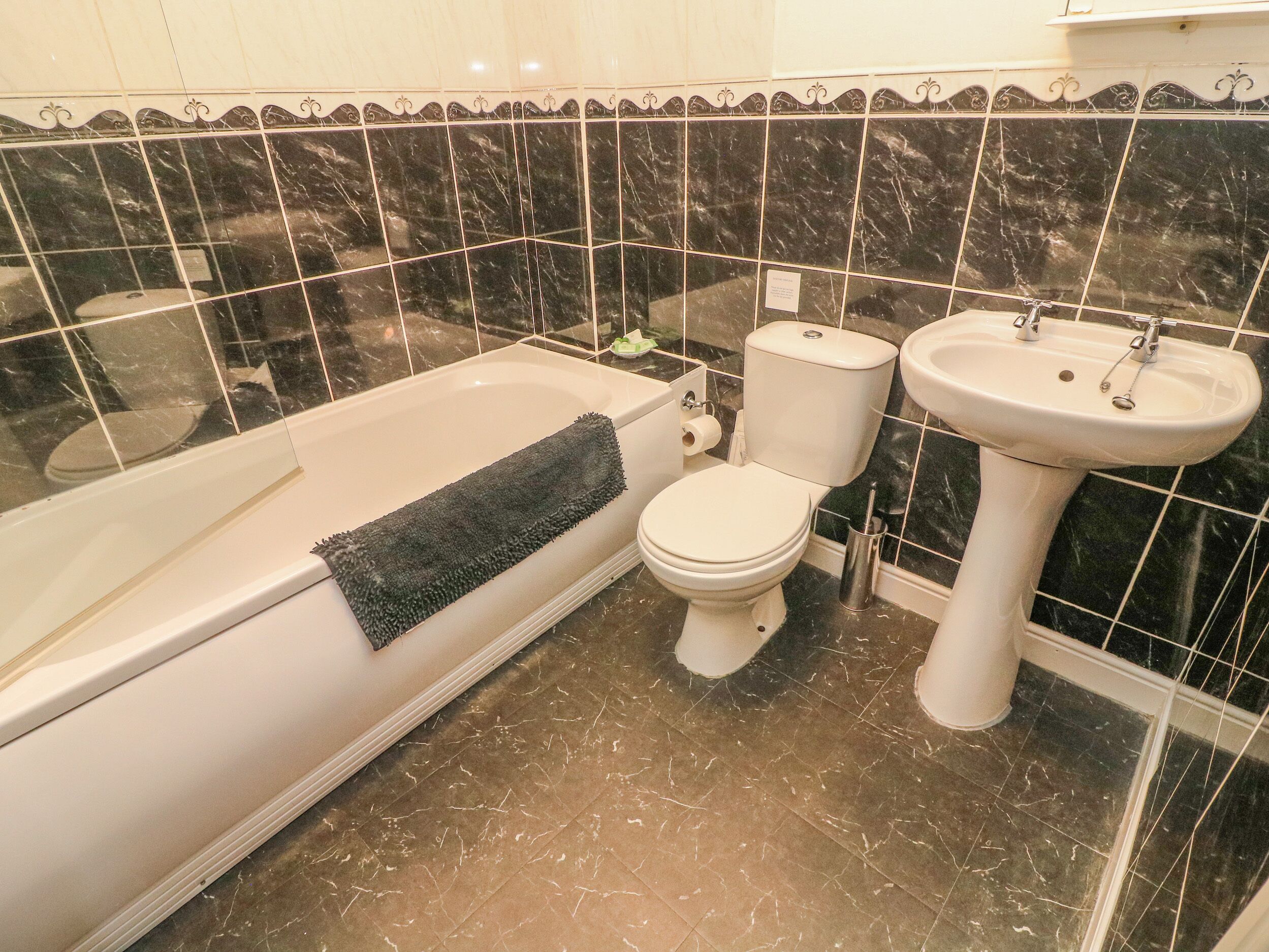 Casa de campo | Baño | Ducha y secador de pelo
