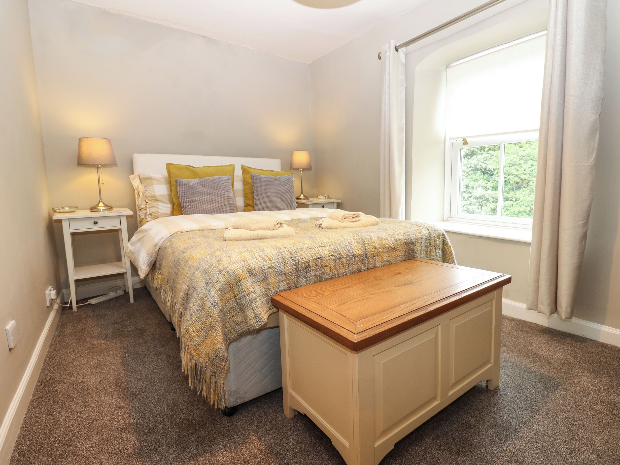 Cottage | 3 bedrooms, individually decorated, individually furnished