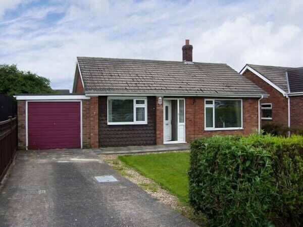 Sunnyside Cottage - Chapel Saint Leonards
