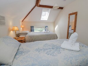 Cottage | Interior