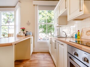 Private kitchen - Tree Tops (Scarborough)