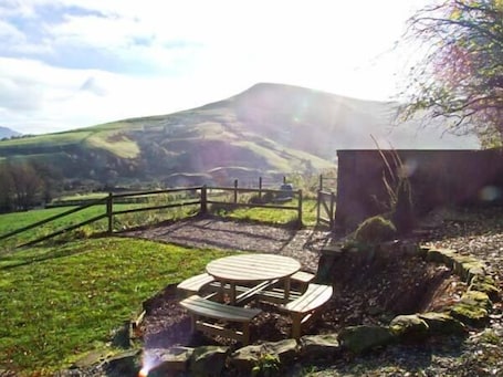 Cottage | Interior. The Stables
