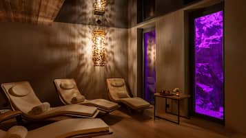 Sauna, Whirlpool, Dampfbad, Massageanwendungen