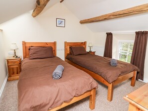 Cottage | 2 bedrooms, individually decorated, individually furnished, free WiFi - Penlon (Aberystwyth)