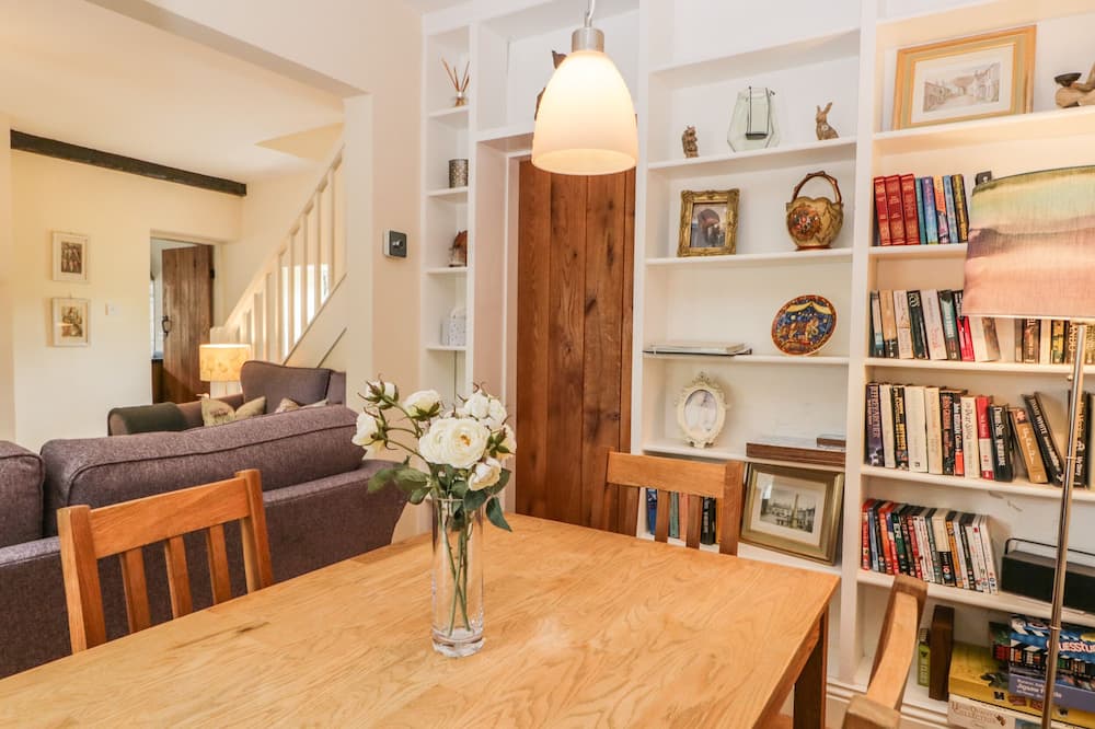 Mulberry Cottage - Penny Bridge