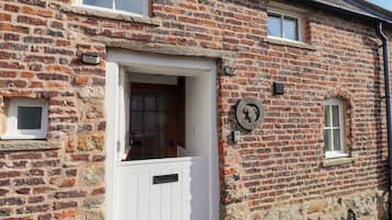 Cottage | Exterior detail