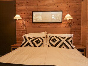 Cottage | 2 phòng ngủ, trang trí khác biệt