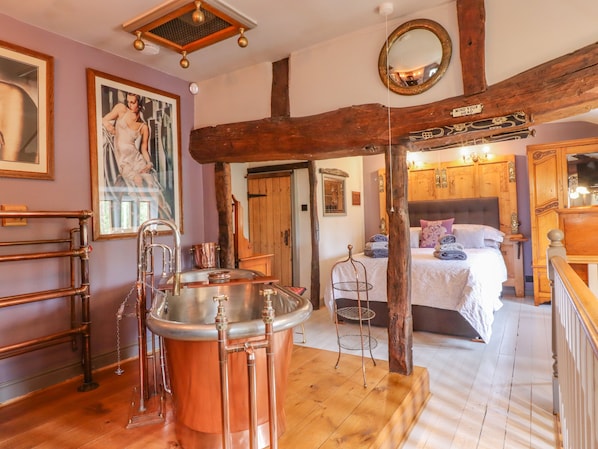 1 bedroom, individually decorated, individually furnished, free WiFi - The Dairy (Keighley)