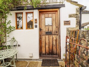 Cottage | Interior - The Dairy (Keighley)