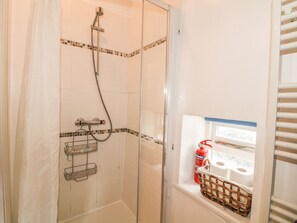 Cottage | Bathroom | Shower - The Studio (Hope Valley)