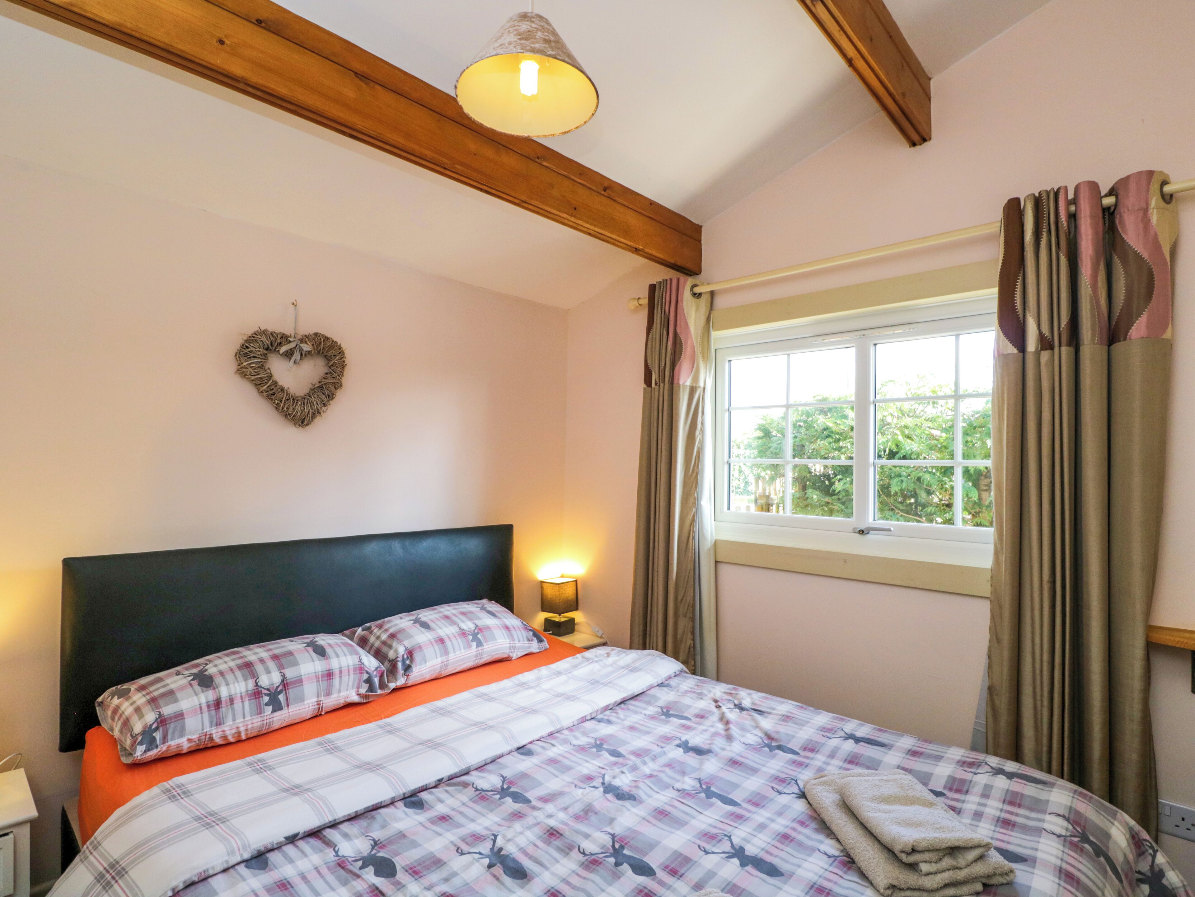 Cottage | 1 bedroom, individually decorated, individually furnished, free WiFi