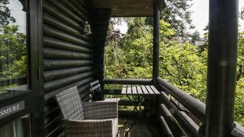 Cottage | Outdoor dining