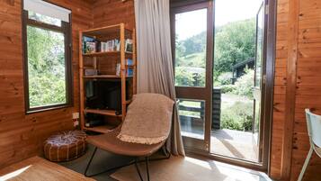 Cottage | Living area