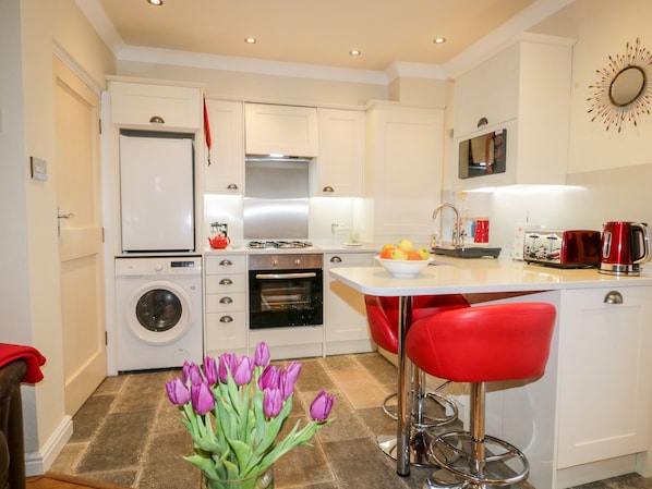Cottage | Interior
