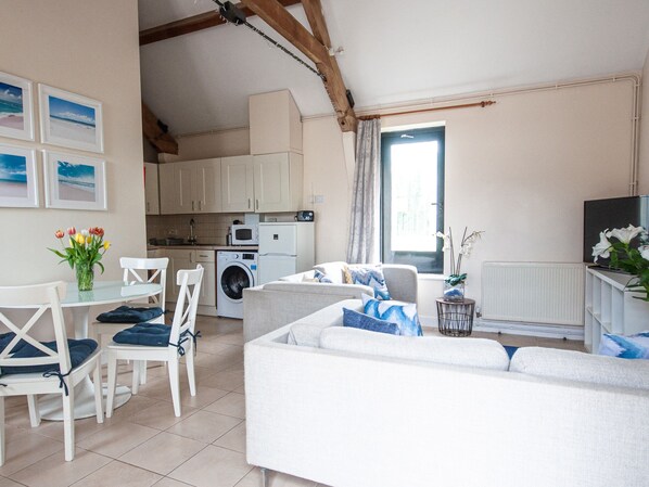 Property grounds - Corner Cottage (Shaftesbury)