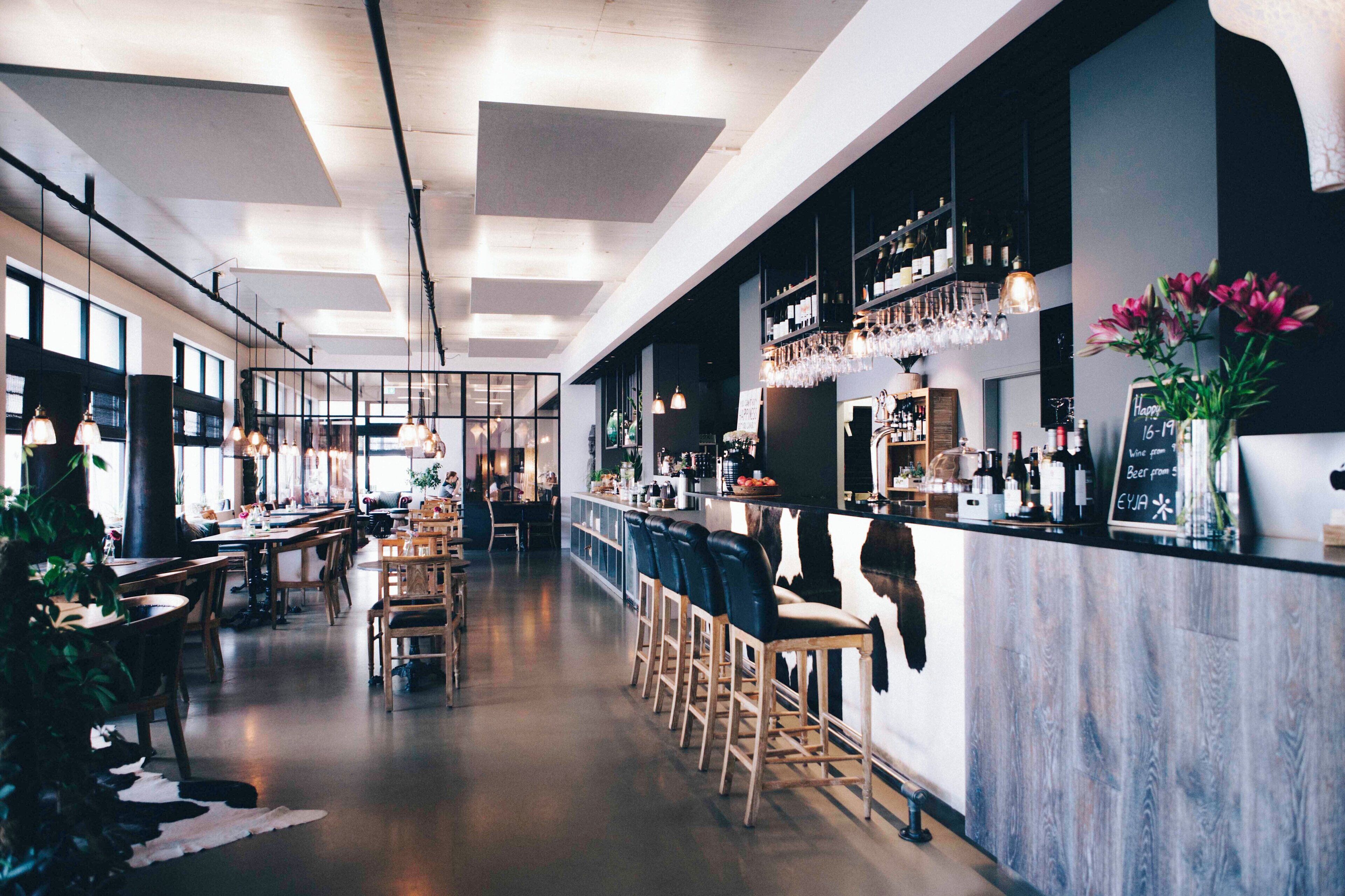 lunch and dinner served