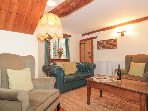 Cottage | Coin séjour | Télévision, lecteur de DVD