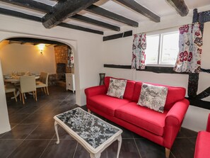 Cottage | Interior - Rose Cottage (Worcester)