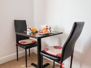 Cottage | Dining - Rambler's Rest (Bridlington)