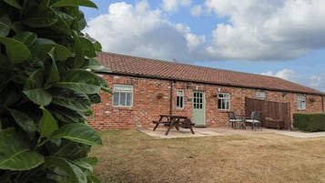 Cottage | Front of property