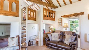Cottage | Living room | TV, DVD player