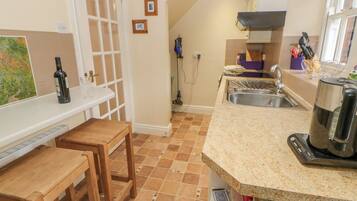 Cottage | Interior