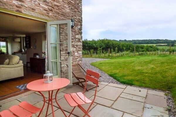Cottage | Balcony