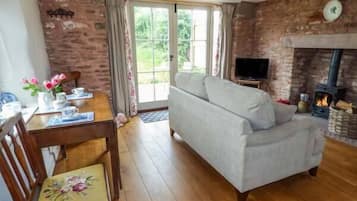 Cottage | Living room | TV, DVD player