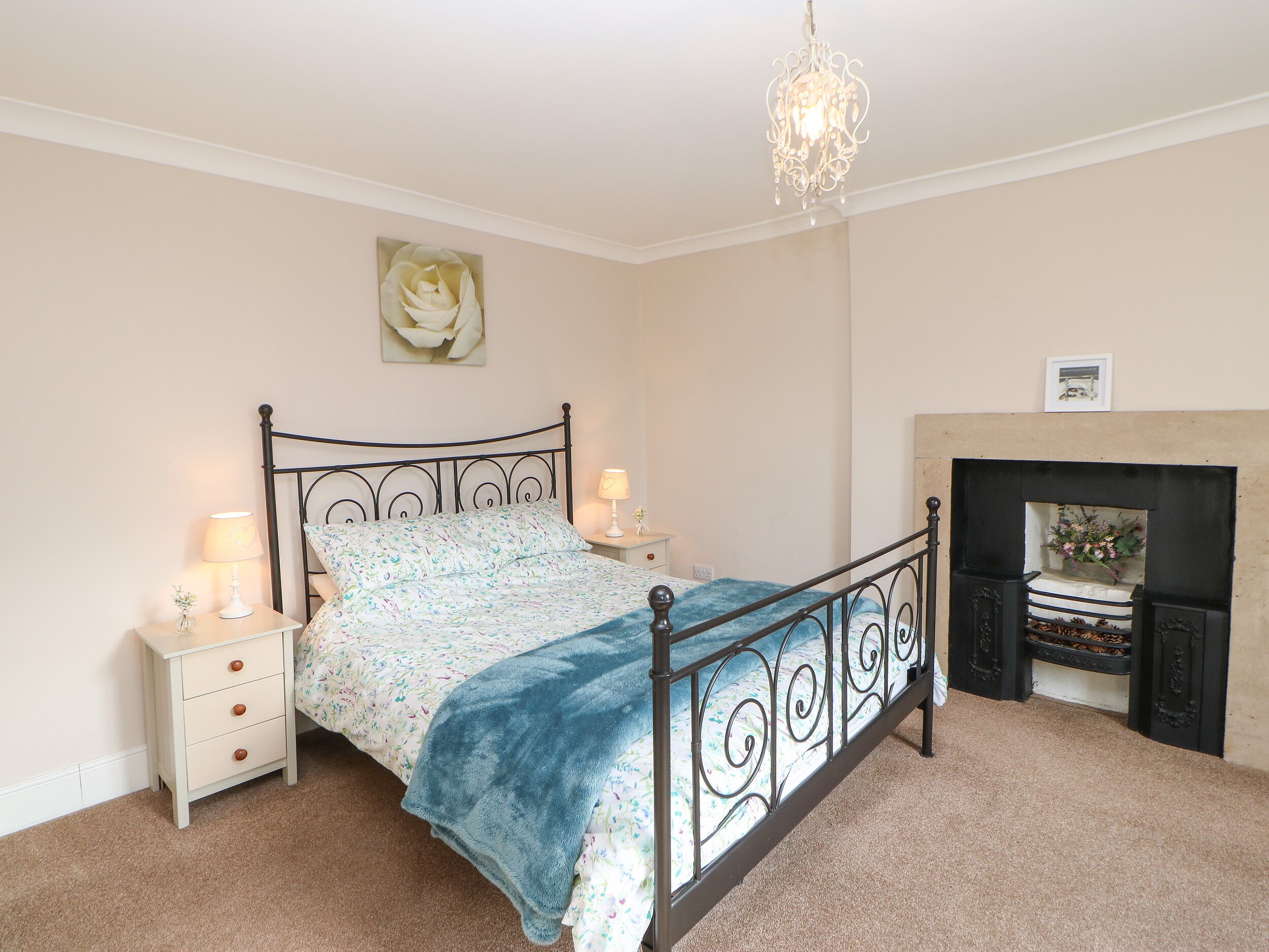 Småhus | 2 soverom, individuelt dekorert og individuelt innredet