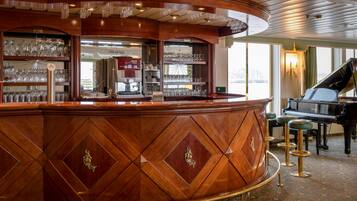 Bar (in der Unterkunft)