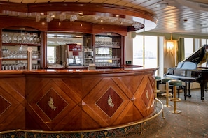 Bar (en el alojamiento)