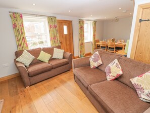 Living room - Rose Cottage (Penrith)