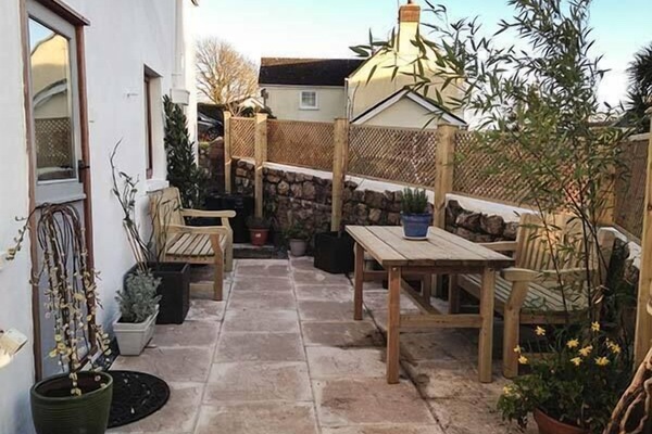 Cottage | Balcony