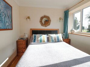 Cottage | 1 bedroom, individually decorated, individually furnished, free WiFi